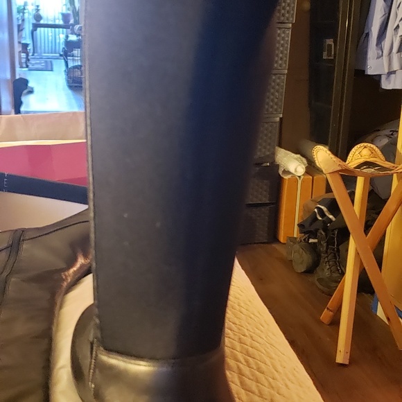 Boot - Picture 3 of 3